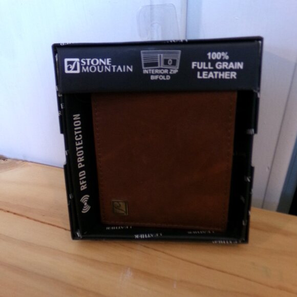 Stone Mountain NWB Dark Brown Bifold Wallet - Picture 1 of 5
